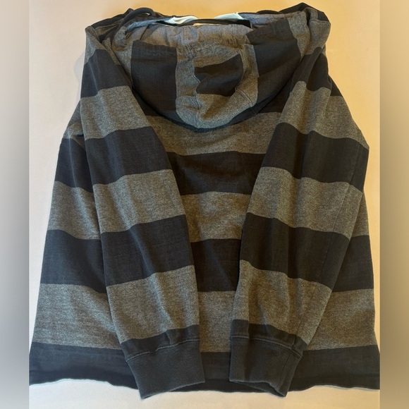 L.L. BEAN Men’s Long Sleeved Hooded‎ Black & Grey Striped Shirt w/ Buttons Large - Picture 2 of 11